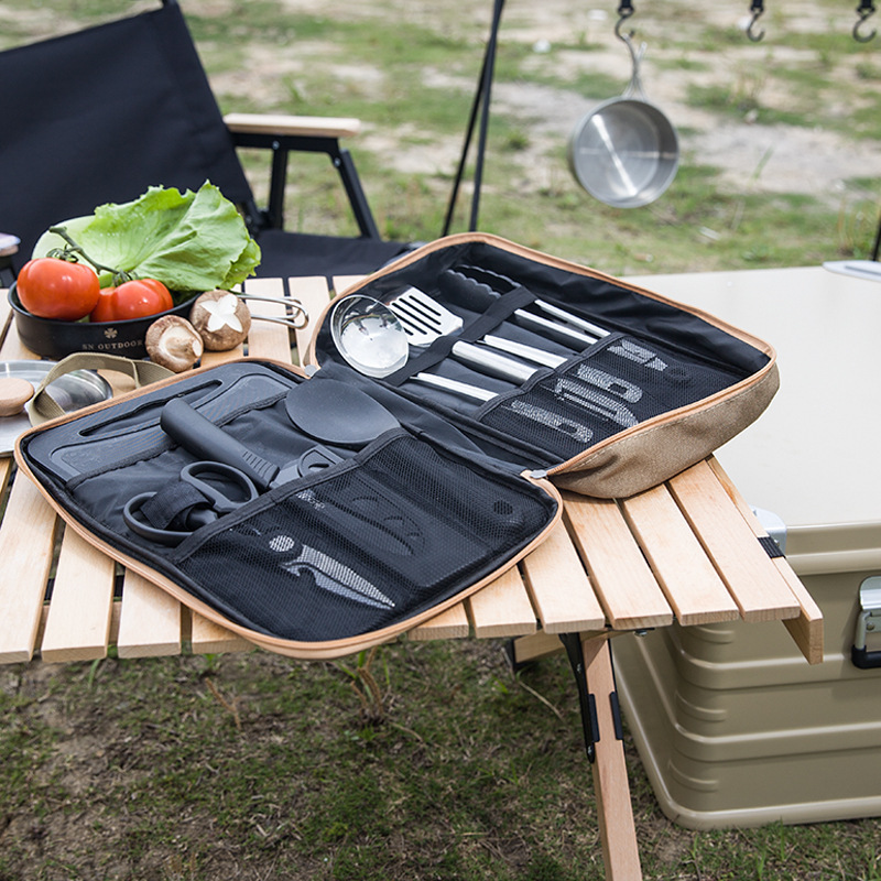 8-delige campingkeukenset met  - Camping Cooking And Eating recensie en prijs